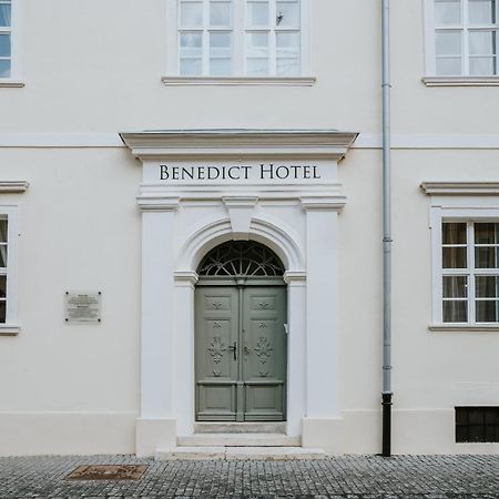 Benedict Hotel Кёсег Экстерьер фото