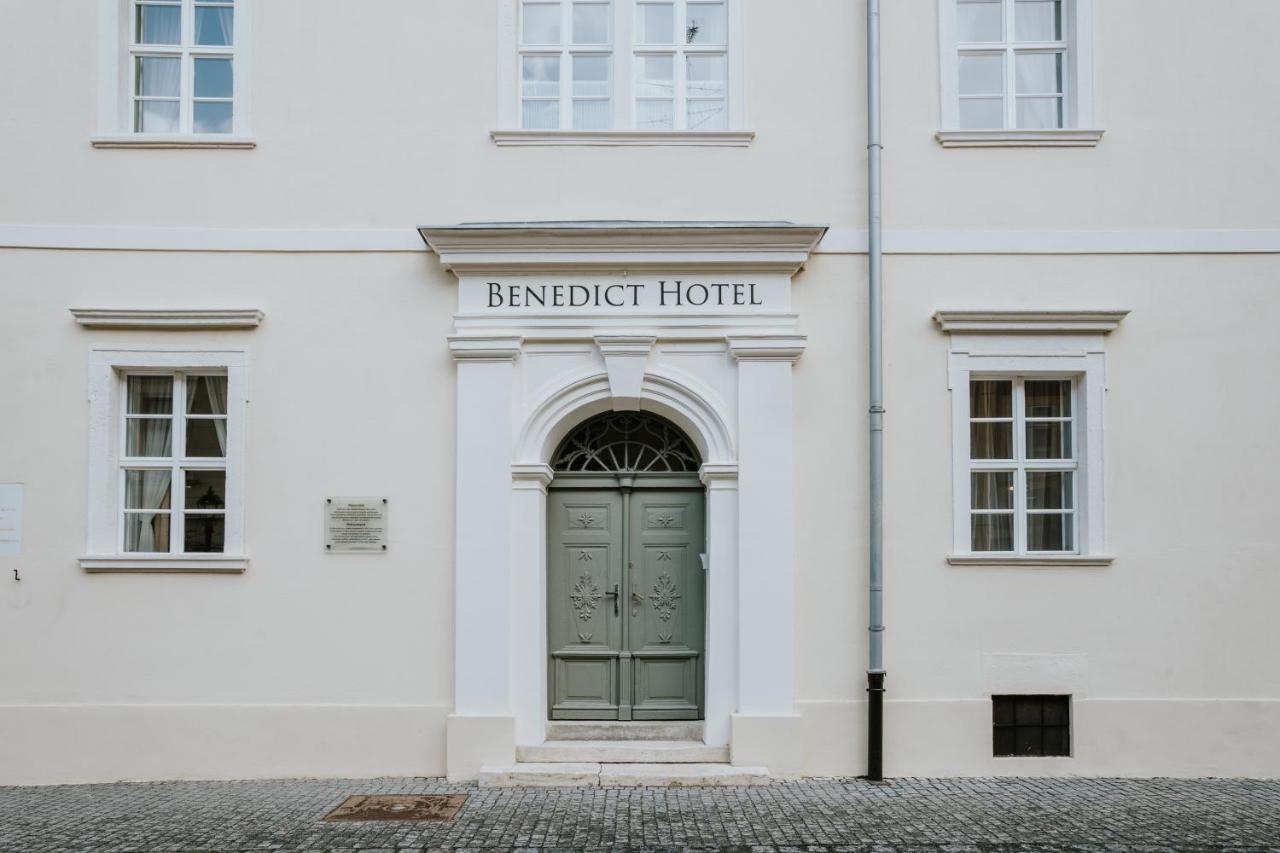 Benedict Hotel Кёсег Экстерьер фото